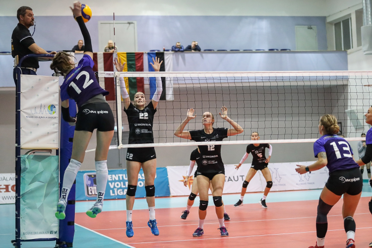 RVS/LU Baltijas līgas spēlē uzvar Jelgavā