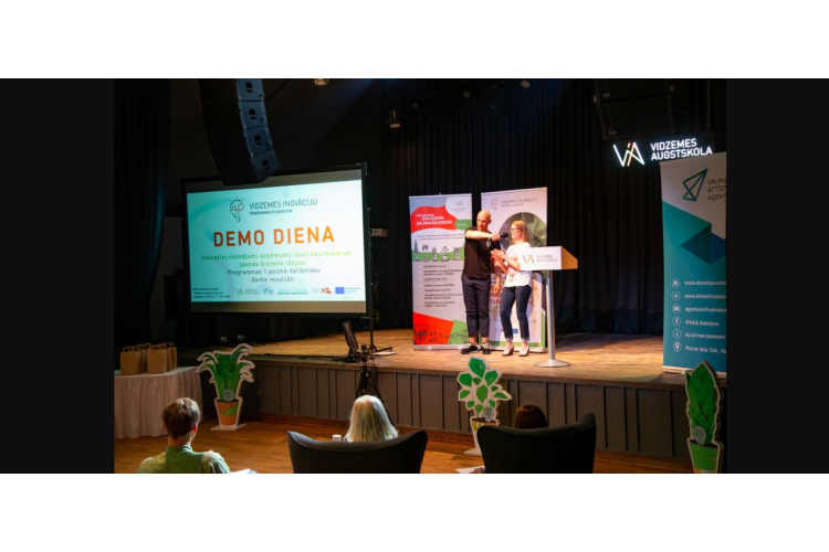 Vidzemes Augstskolas rektore ar stipendiju atbalsta VIPs