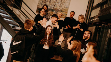 Ventspils Augstskolas studentes gūst uzvaru TechChill Students Challenge hakatonā