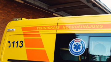 Ērtāks darbs mediķiem, ātrāka un labāka palīdzība pacientiem – NMPD iegādājas 110 jaunus operatīvos auto
