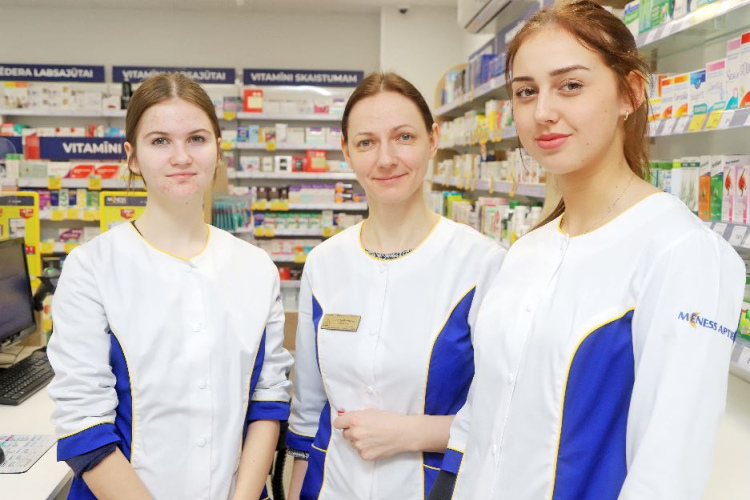 „Mēness aptieka”: Latvijas skolēniem patiesi interesē, kā strādā farmaceiti