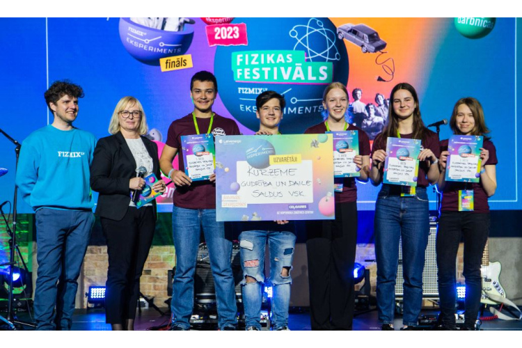 Latvijas Fizikas festivālā noskaidroti “FIZMIX Eksperiments” uzvarētāji