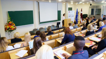 Kā tikt galā ar satraukumu eksāmenu un aizstāvēšanu laikā?