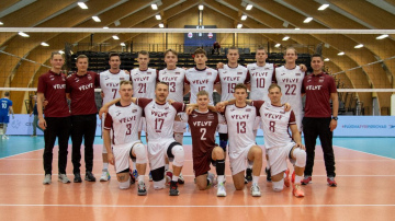Latvijas vīriešu volejbola izlase ar pārliecinošu uzvaru Fēru salās uzsāk Eiropas Sudraba līgas turnīru