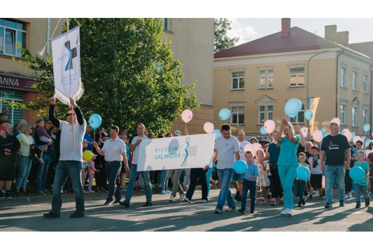 Vidzemes slimnīca izveido jaunu zīmolu ar mērķi aktualizēt sabiedrībā jautājumus par grūtniecību un dzemdniecību