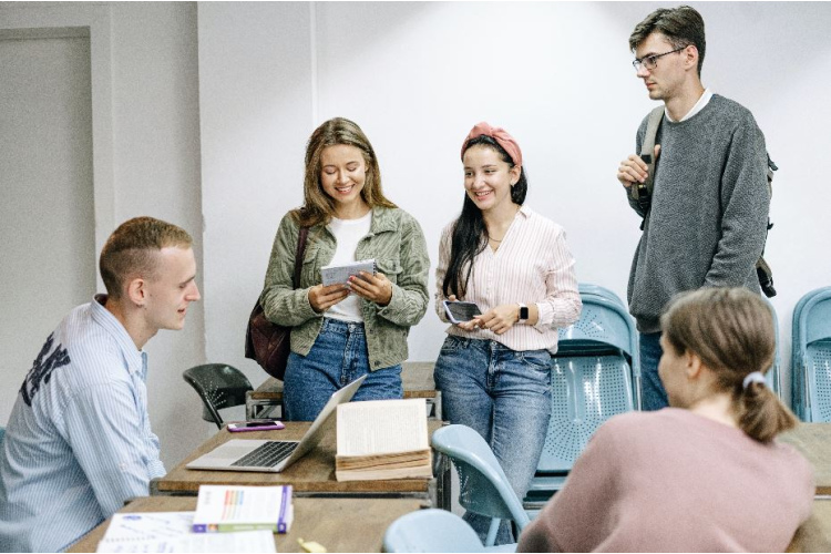 93 Latvijas skolas īstenos idejas pašpārvalžu attīstībai iniciatīvā “Kontakts”