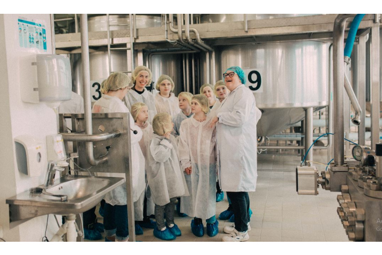 “Food Union” aicina skolēnus ekskursijās un atklāj “Piena klasi”