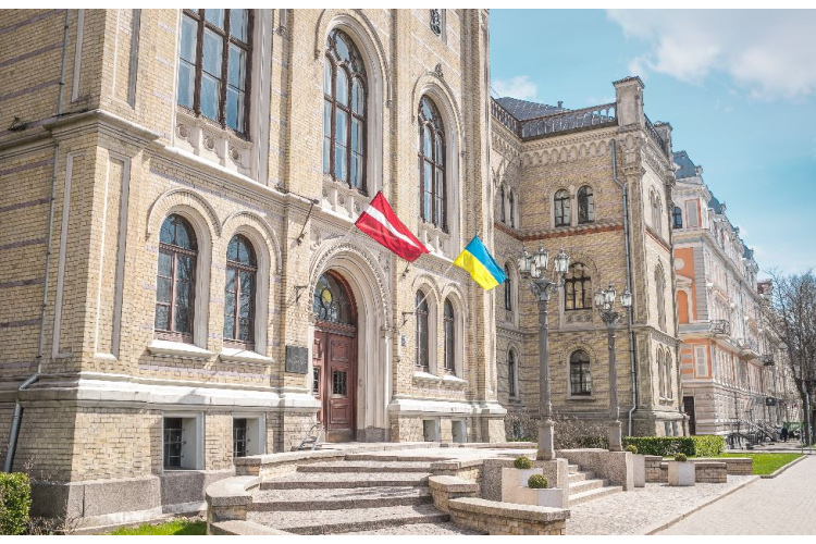 LU darbojas projektā birokrātiskā sloga mazināšanai uzņēmējiem