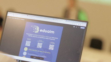 Latvijas partneru augstskolas studiju procesā izmēģina vairāk nekā 40 tiešsaistes kursus digitālo prasmju apguvei