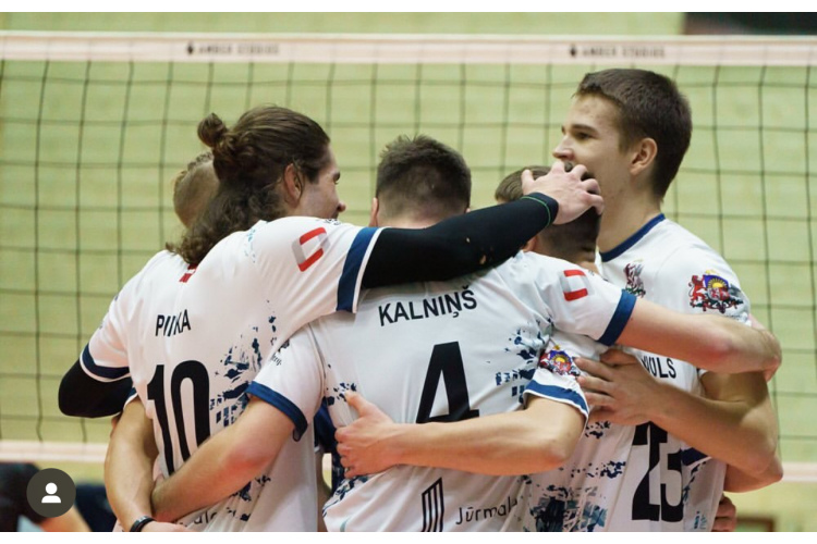 Toms Kalniņš un Monta Urbāne – Baltijas līgas MVP novembrī
