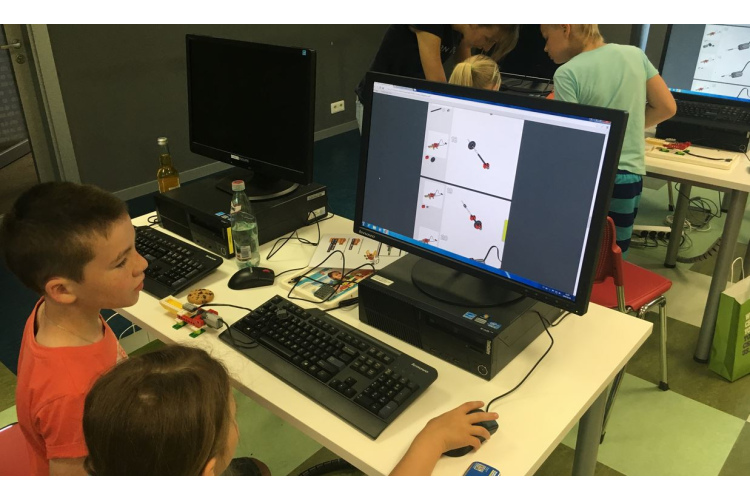Pieaug audzēkņu skaits dabaszinātņu, matemātikas un IT profesionālās izglītības programmās