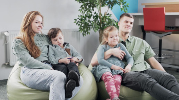 Vecāku piemērs ir noteicošais veselīgiem interneta lietošanas paradumiem ģimenē