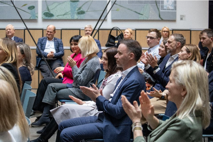 Riga Business School attīsta visaptverošu FinTech biznesa izglītību