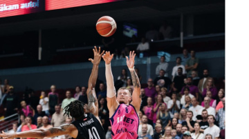 Rimi un Bērnu slimnīcas fonds 30. novembrī aicina uz Eņģeļi pār Latviju labdarības basketbola spēli Arēnā Rīga