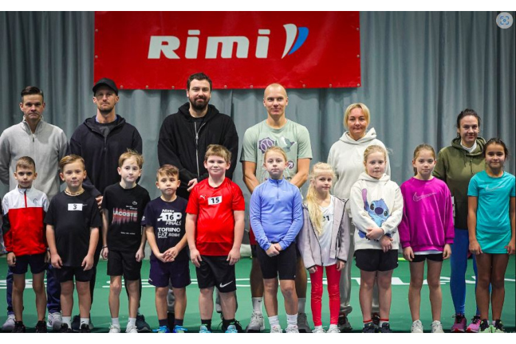 Rimi un Ernesta Gulbja fonds arī šogad turpinās atbalstīt jaunos tenisistus