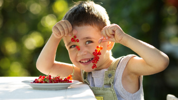 Aktuāli  – par vitamīniem sezonas ogās, augļos un dārzeņos