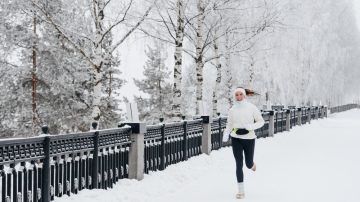 Sportosim arī salā! 9 soļi sekmīgai vingrošanai ziemā