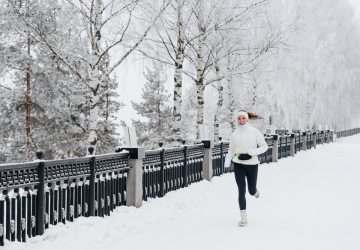 Sportosim arī salā! 9 soļi sekmīgai vingrošanai ziemā