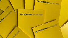 Ar klusuma brīdi aicinās palielināt finansējumu dzīvības glābjošo medikamentu iegādei