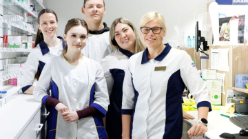 “Ēnu diena” iedvesmo nākamos farmaceitus “Mēness aptiekās” visā Latvijā