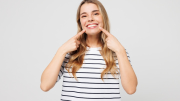 No zobu pastas līdz diegam – kas patiešām strādā?