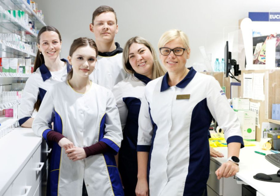 “Ēnu diena” iedvesmo nākamos farmaceitus “Mēness aptiekās” visā Latvijā