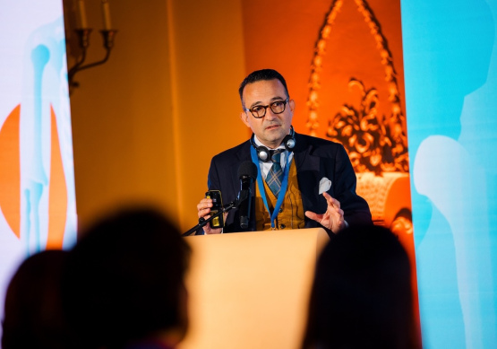 Latvijas veselības aprūpes plaisa: slēptās izmaksas, reālās sekas un praktiski risinājumi