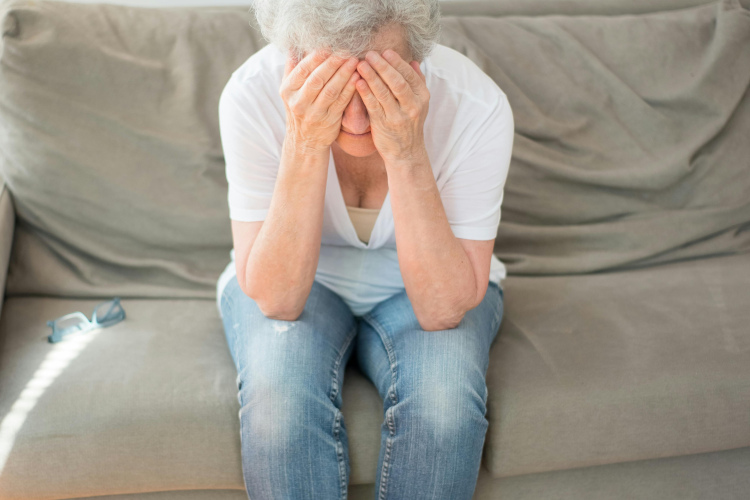 Dziļā smadzeņu stimulācija ir iespēja Parkinsona pacientiem atgūt kustības un neatkarību