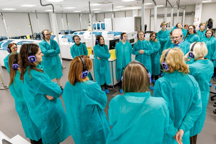 RSU studējošie augstu novērtē VCA rezidentu atbalsta programmu, investīcijas jauno ārstu izglītībā