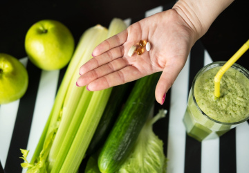 Multivitamīni – vērtīgs palīgs vai lieka pārdozēšanas risku deva?