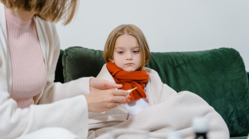 “Viņš vienkārši bieži slimo”: kad bērna LOR problēmām tomēr jāmeklē dziļāks iemesls?