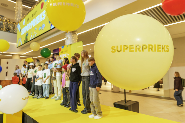 Rīgā atklās labdarības projekta “Superprieks” vides objektu “Superprieka pasaule”