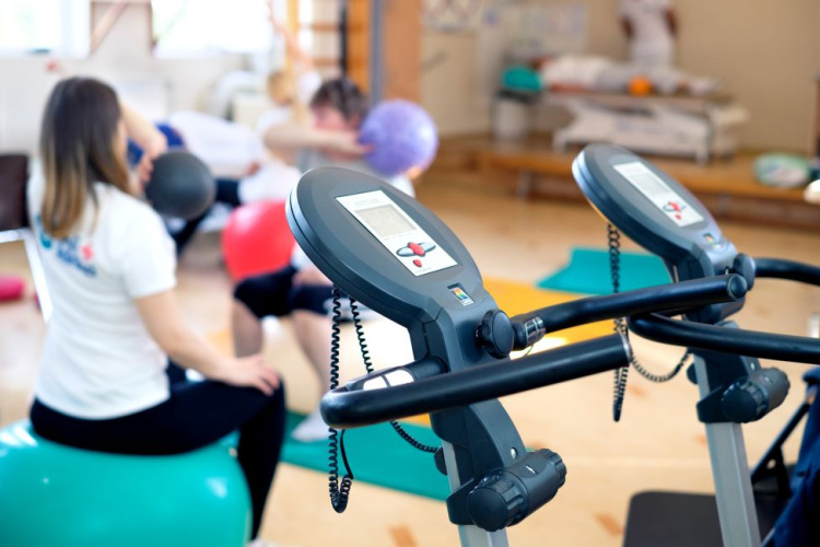 Kustība nav tikai sports: fizioterapeite skaidro, kā ikdienas aktivitātes sargā sirdi